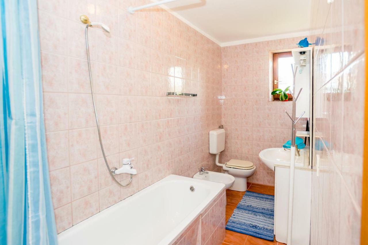 Apartments Mirjana Пула Екстериор снимка